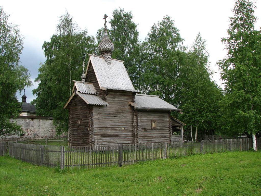 Церковь в честь праздника Положения Риз Пресвятой Богородицы во Влахерне